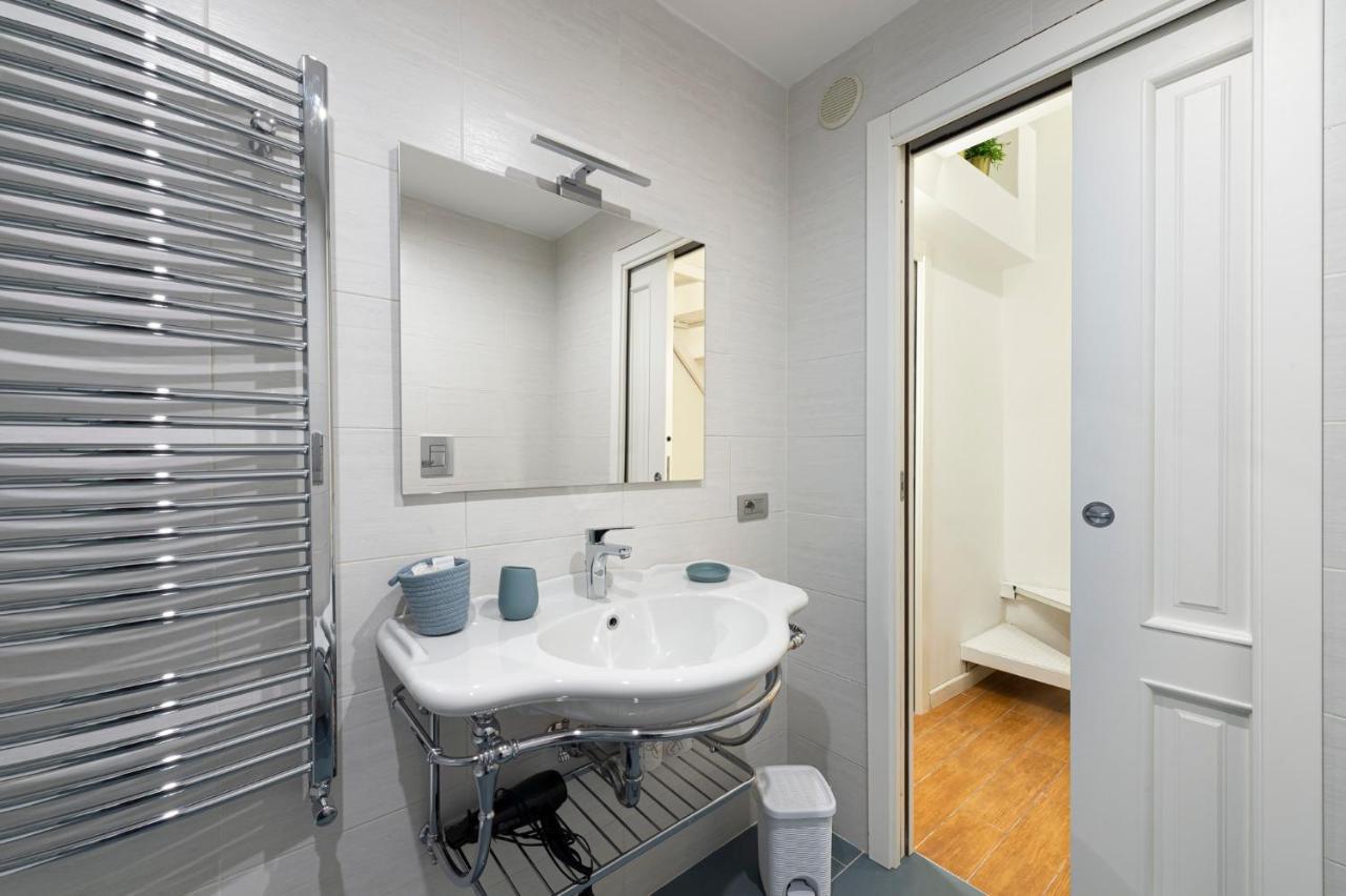 Domusvelata Bed & Breakfast Наполи Екстериор снимка